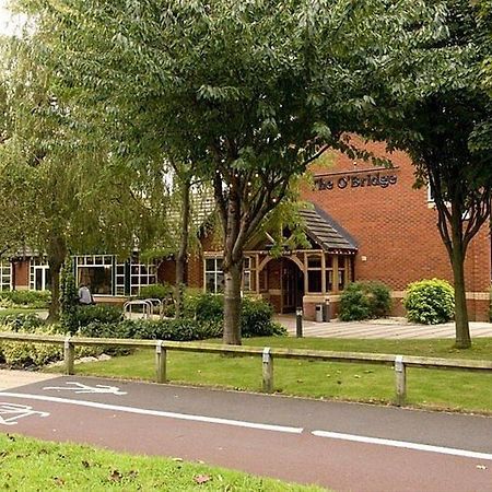 Premier Inn Taunton Central מראה חיצוני תמונה