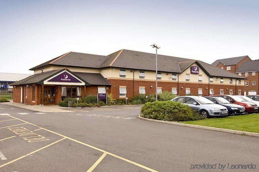 Premier Inn Taunton Central מראה חיצוני תמונה